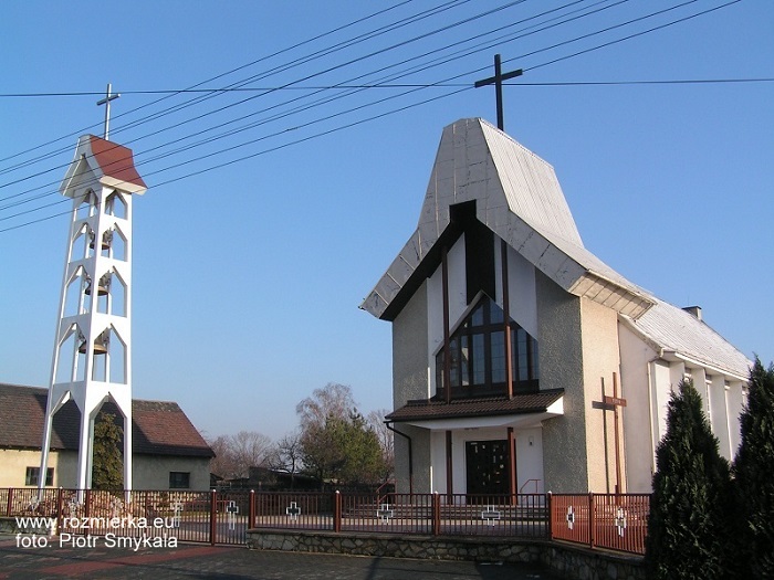 Kościół w Rozmierce